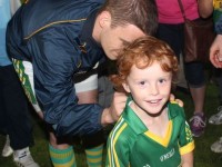 Stephan O'Brien signs the jersey of one lucky fan. Photo by Gavin O'Connor.