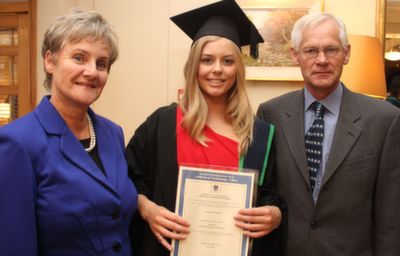 Sarah Blennerhassett, Crecora, Limerick, who received a Certificate in Radio Production with her parents Mary and Richard at the IT Tralee graduation ceremony on Friday. Photo by Dermot Crean