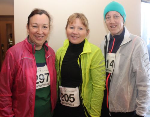 Jacinta Bourke, Marie McCarthy and Rosemary Browne at the start of the Kerins O'Rahilly's GAA 10k Run on Sunday. Photo by Dermot Crean
