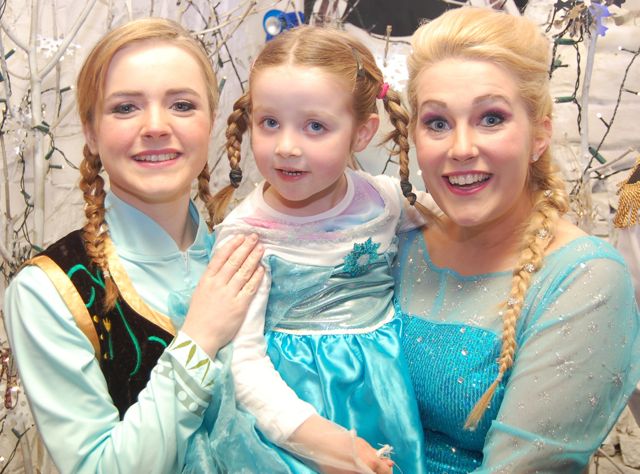 at the Frozen Party in JD's Ballybunion on Sunday. Photo by Ger Walsh