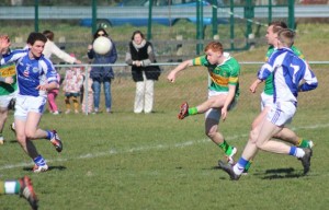 John Mitchels, Alan O'Donoghue, in action against Templenoe in last year's county league meeting. File photo. 