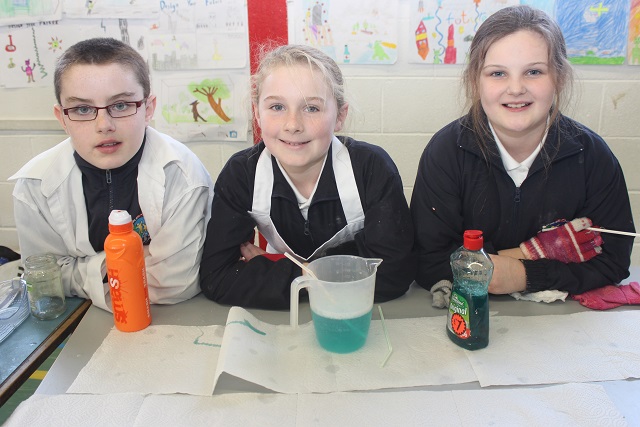 At the Scoil Eoin National Science Week, science experiments day. Sean Barrett, Mary Moore, Chloe O'Keefe. Photo by Gavin O'Connor.