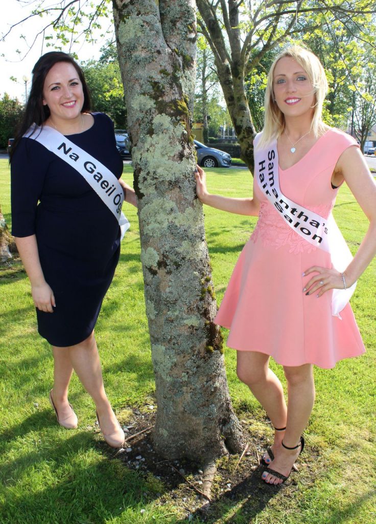 Maire de Staic (Na Gaeil Oga) and Louise Leen (Samantha's Hair Salon) on the grounds of Kerry County Council where the Kerry Rose contestants visited on Friday afternoon. Photo by Dermot Crean