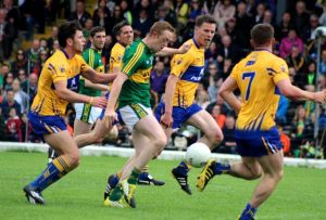 Colm Cooper in action against Clare in this years Munster SFC semi-final in Fitzgerald Stadium. Photo by Gavin O'Connor. 