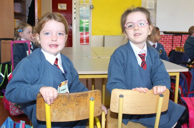 Eimear Kenny and Michaela Brosnan at their first day in Scoil Eoin, Balloonagh on Wednesday morning. Photo by Dermot Crean
