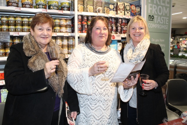 Mary Ennis, Jackie Carlos and Eilish O'Brien at the Garveys Supervalu Food Fair and Wine Tasting event on Wednesday evening. Photo by Dermot Crean