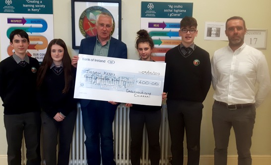 Gaelcholáiste Makes Presentation Of Funds To Jigsaw Kerry