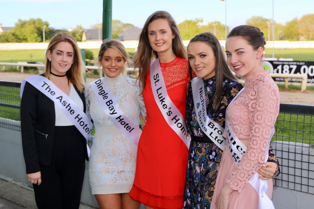 PHOTOS: A Night At The Dogs For Kerry Rose Contestants