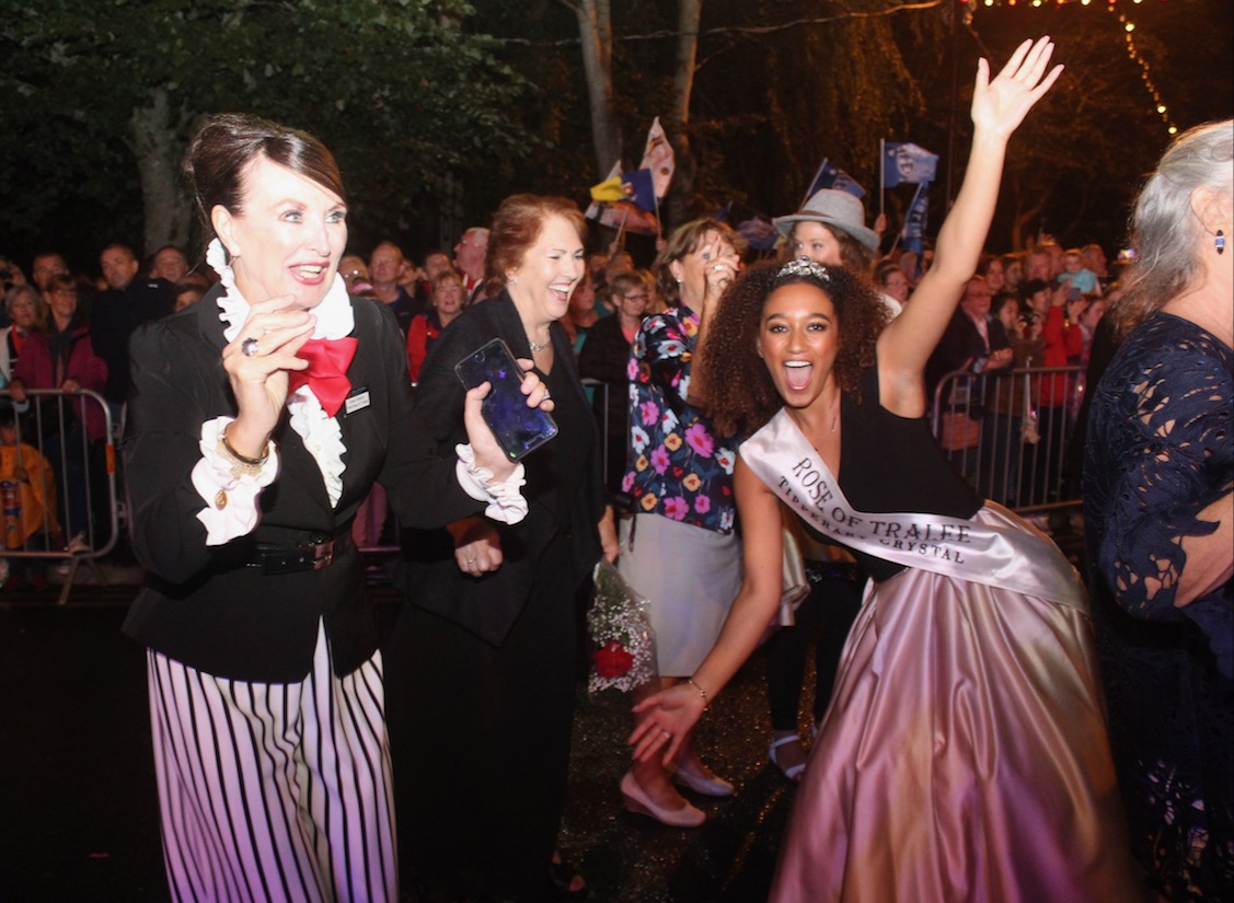 PHOTOS: More From The Rose Parade On Saturday Night (Part 2)