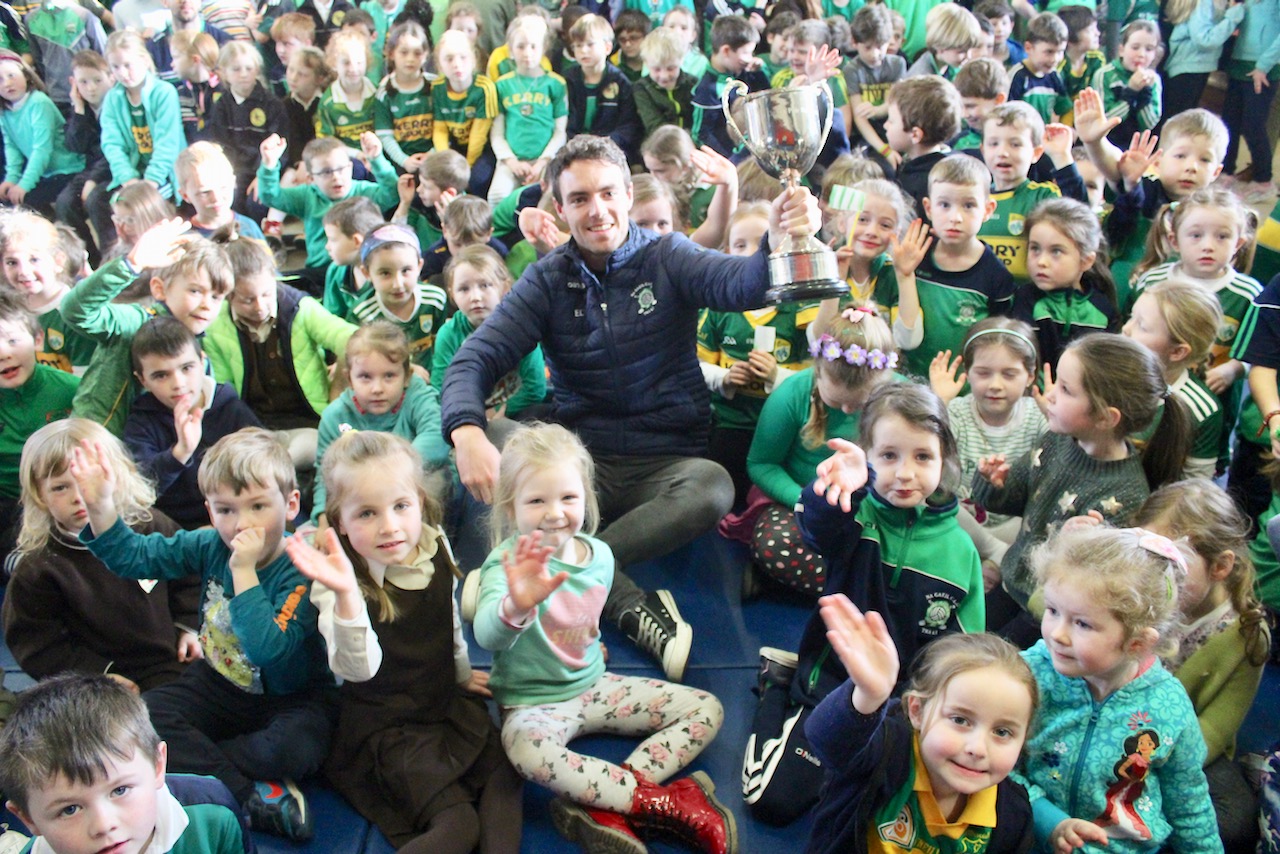 PHOTOS: Primary Schools Welcome All-Ireland Champs Na Gaeil