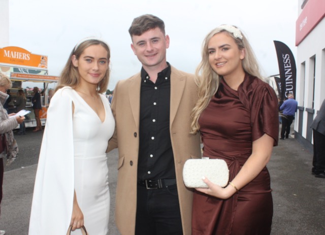 PHOTOS: More Style From Listowel Races Ladies Day (Part 2)