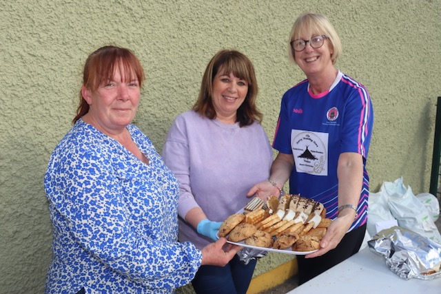 PHOTOS: Bakesale Fundraiser For Tralee Parnells Féile Teams