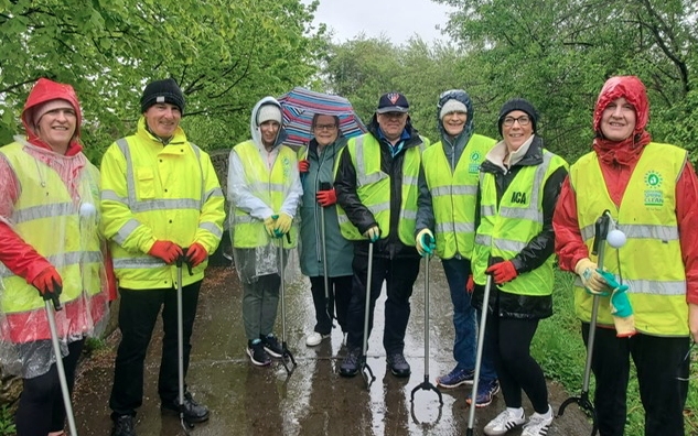 Tralee Tidy Towns And Kerry Group Staff Team Up For Spring Clean Event