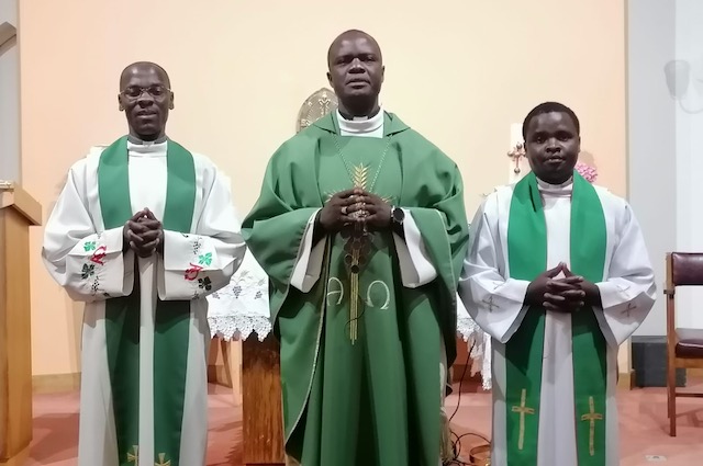 Kenyan Bishop Pays A Visit To Curraheen Church